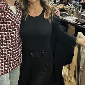 Olive and oak black cut out sleeve large black top